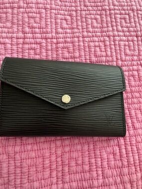 New Louis Vuitton Black EPI Key pouch & card holder
